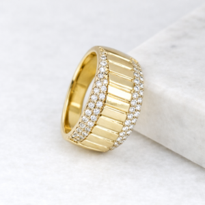 Luxe Radiance Gold Ring